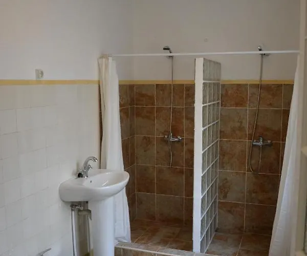 אכסניה Sport *